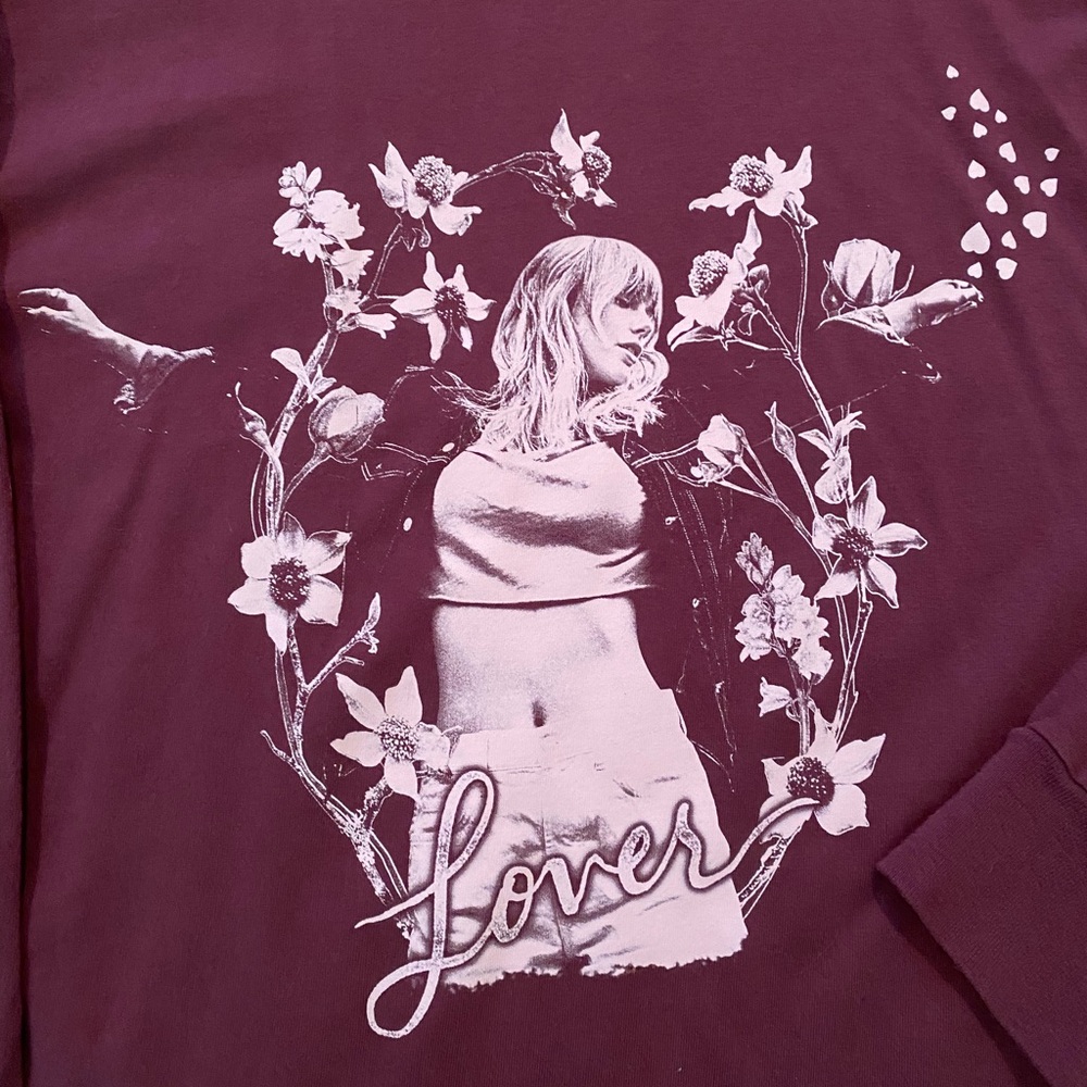 Taylor Swift Lover long-sleeve